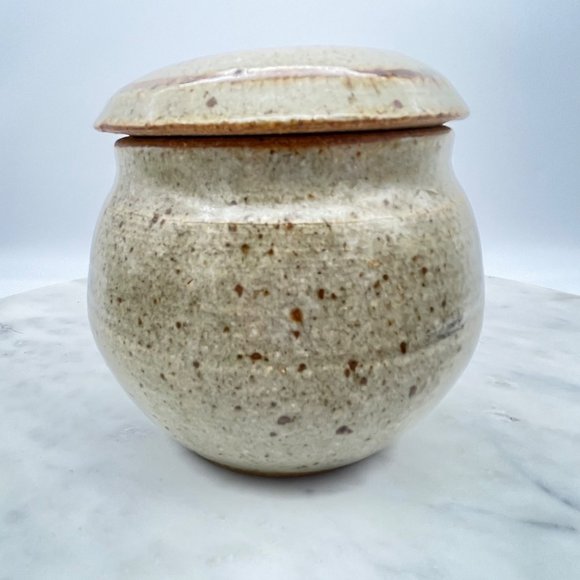 Handmade Pottery Jar Lid Earthenware Stoneware Beige Brown Speckle Plant Motif - Picture 3 of 11